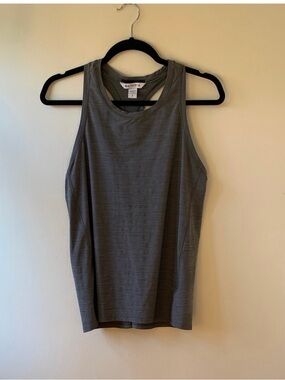 Athleta Ultimate Train Tank Top Womens Gray Size S